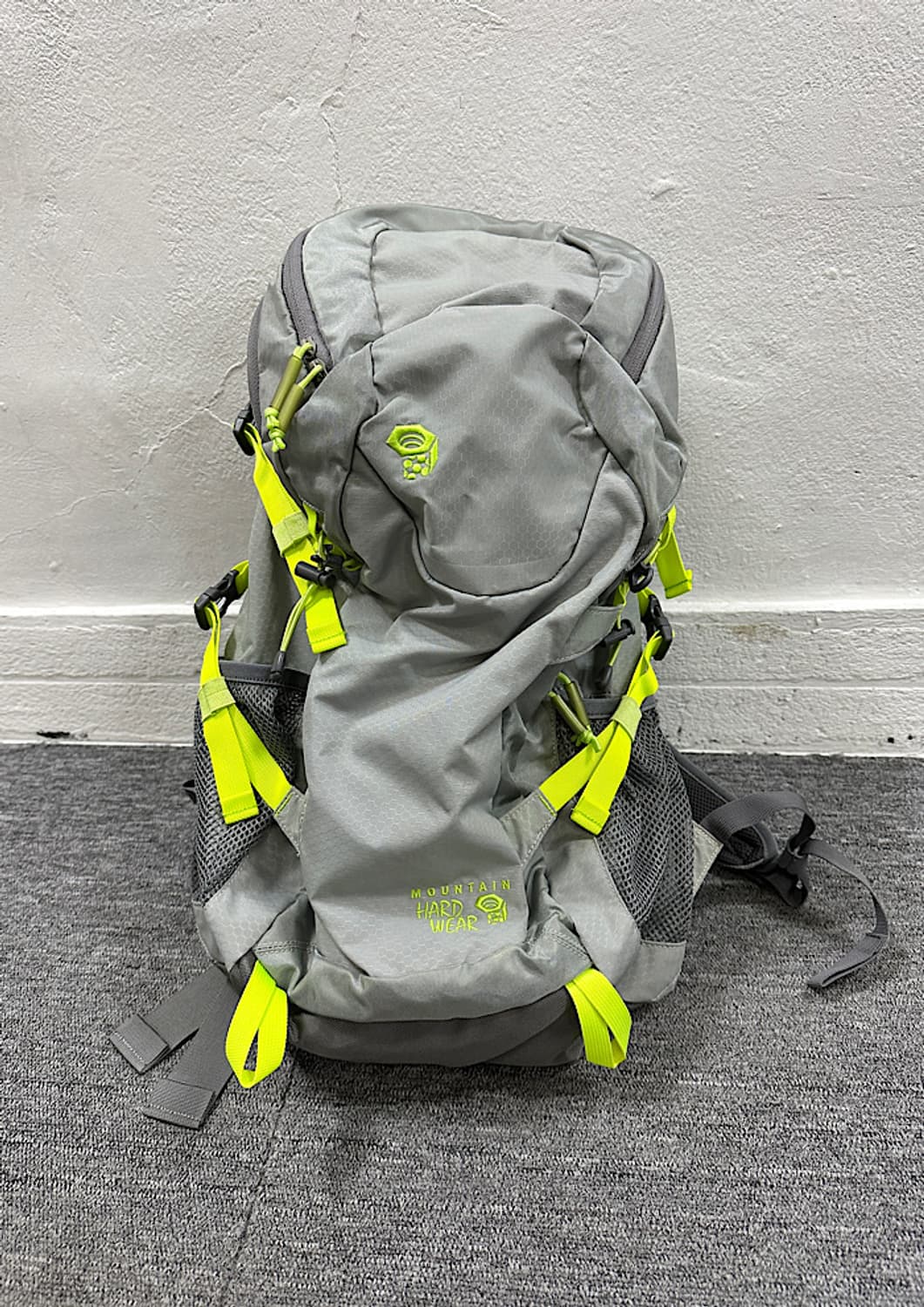 마운틴하드웨어 백팩 35L 상품이미지1