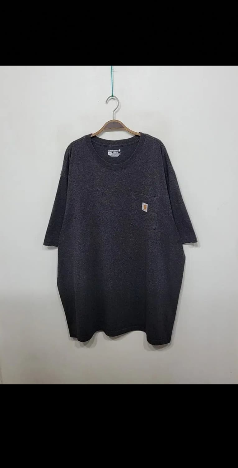 (5XL) 칼하트 반팔티 차콜 포켓 로고 빅사이즈 티셔츠  상품이미지1