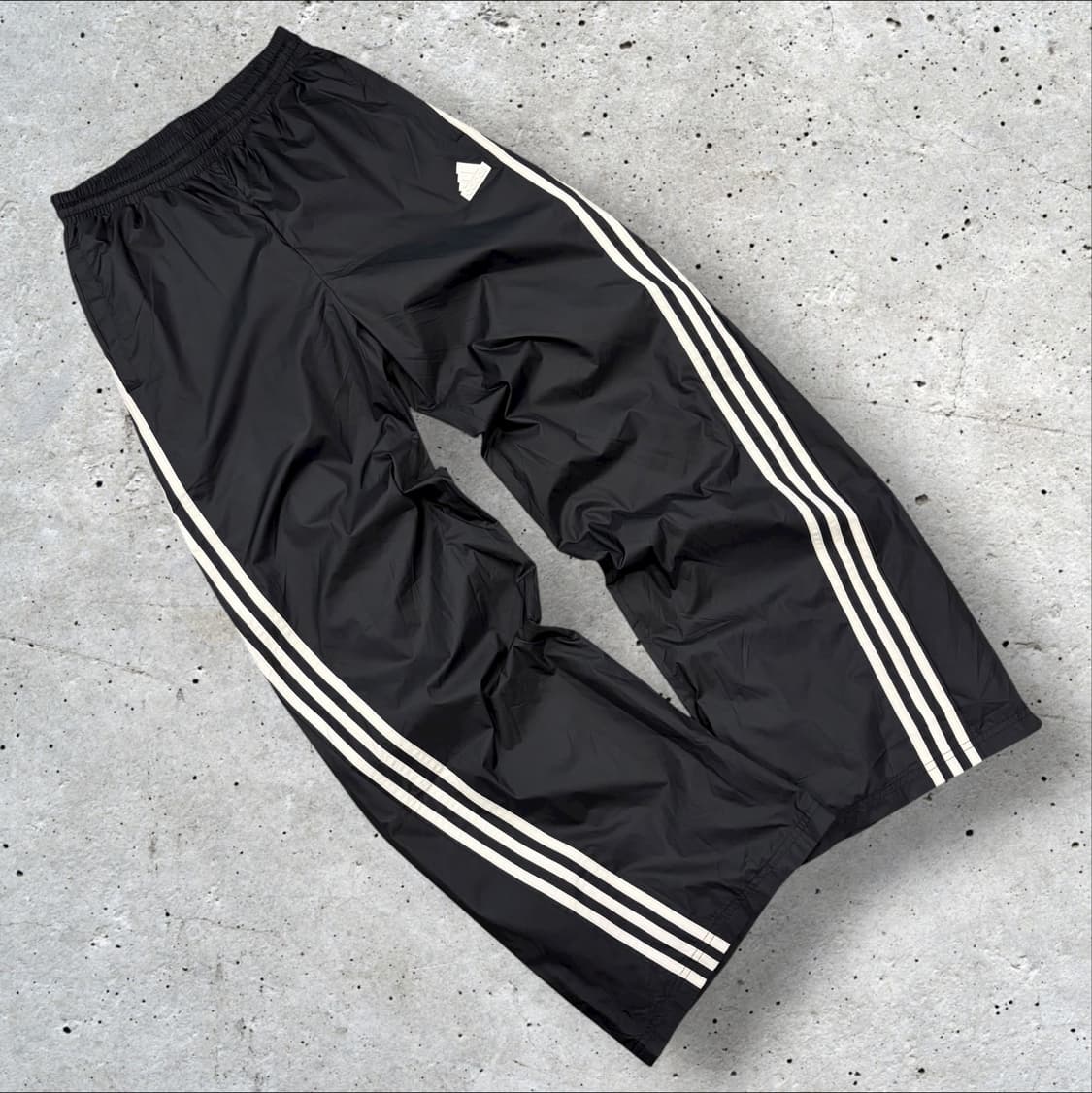 [XS] 아디다스 퓨쳐 아이콘 나일론 트레이닝 바지 블랙 B336 상품이미지1
