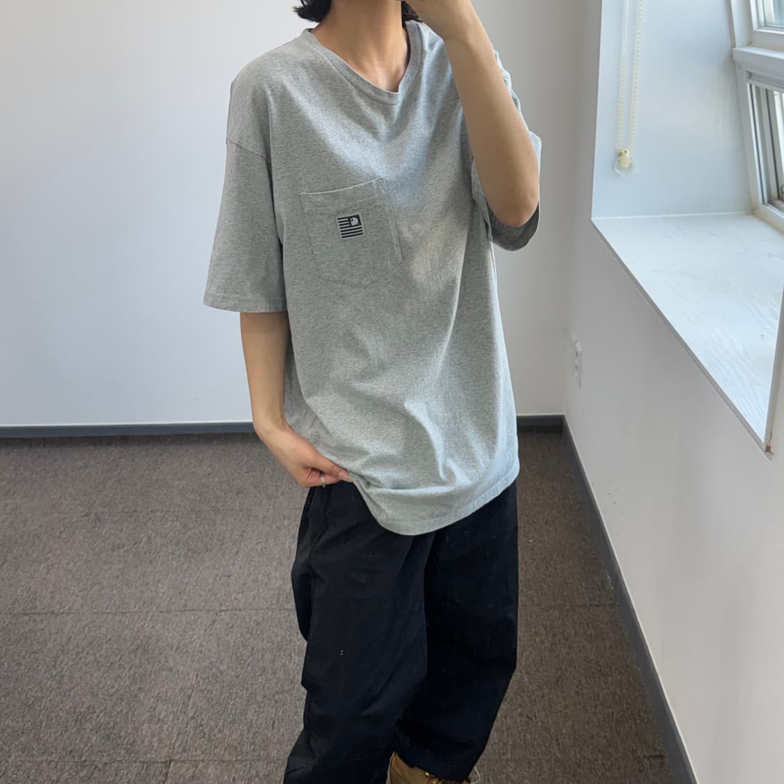 Carhartt 칼하트 성조기 로고 그레이 원포켓 반팔티  상품이미지2