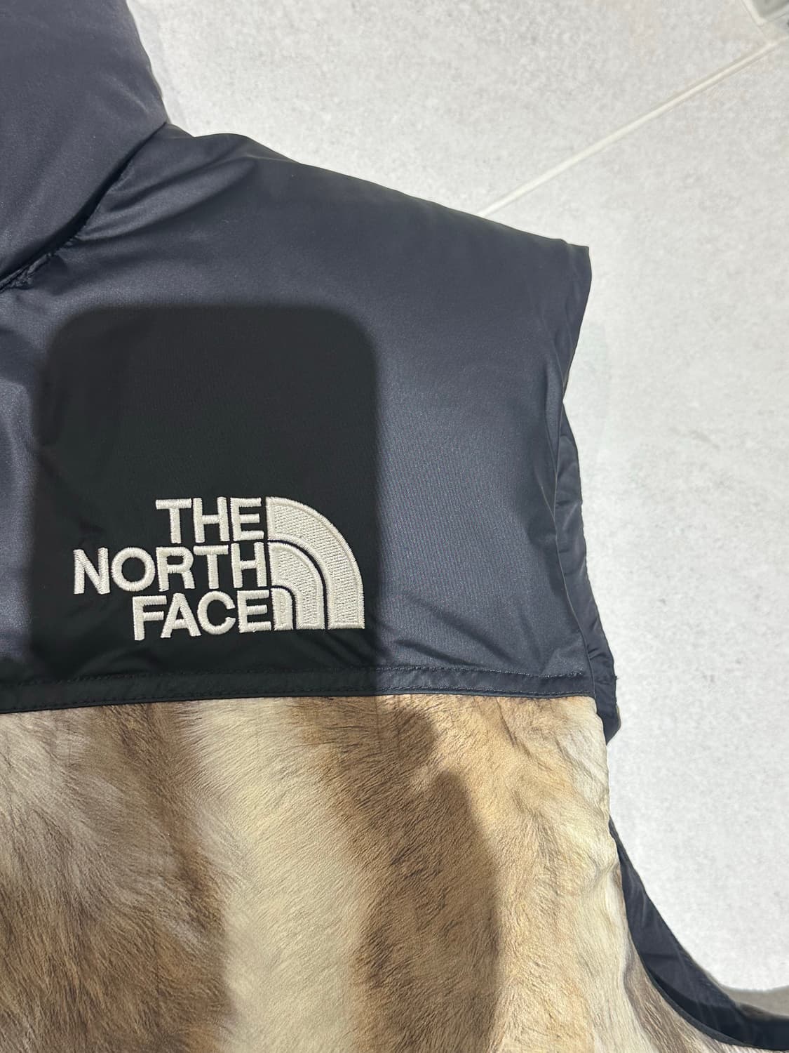 슈프림 노스페이스 퍼눕시 베스트 L 상품이미지3