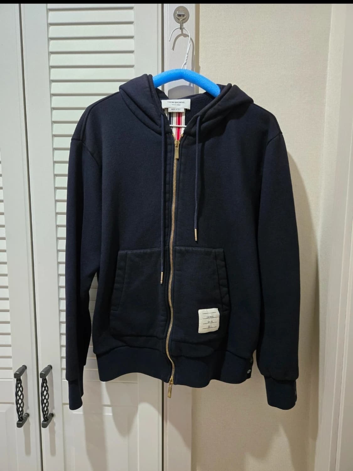 톰브라운 후드집업 금장 백화점판 상품이미지1