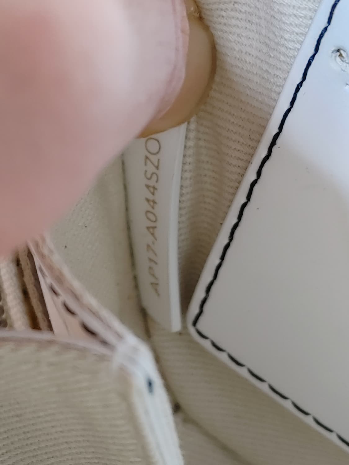 3.1 Philip Lim 필립 림 원형 손잡이가방 상품이미지10