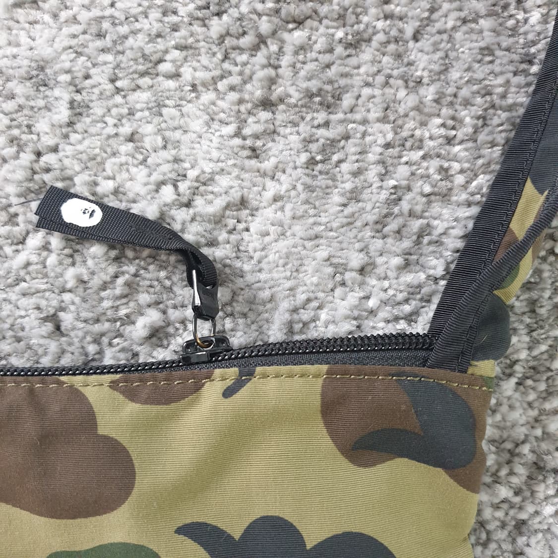 [무료배송] BAPE 카모 패턴 크로스백 상품이미지10