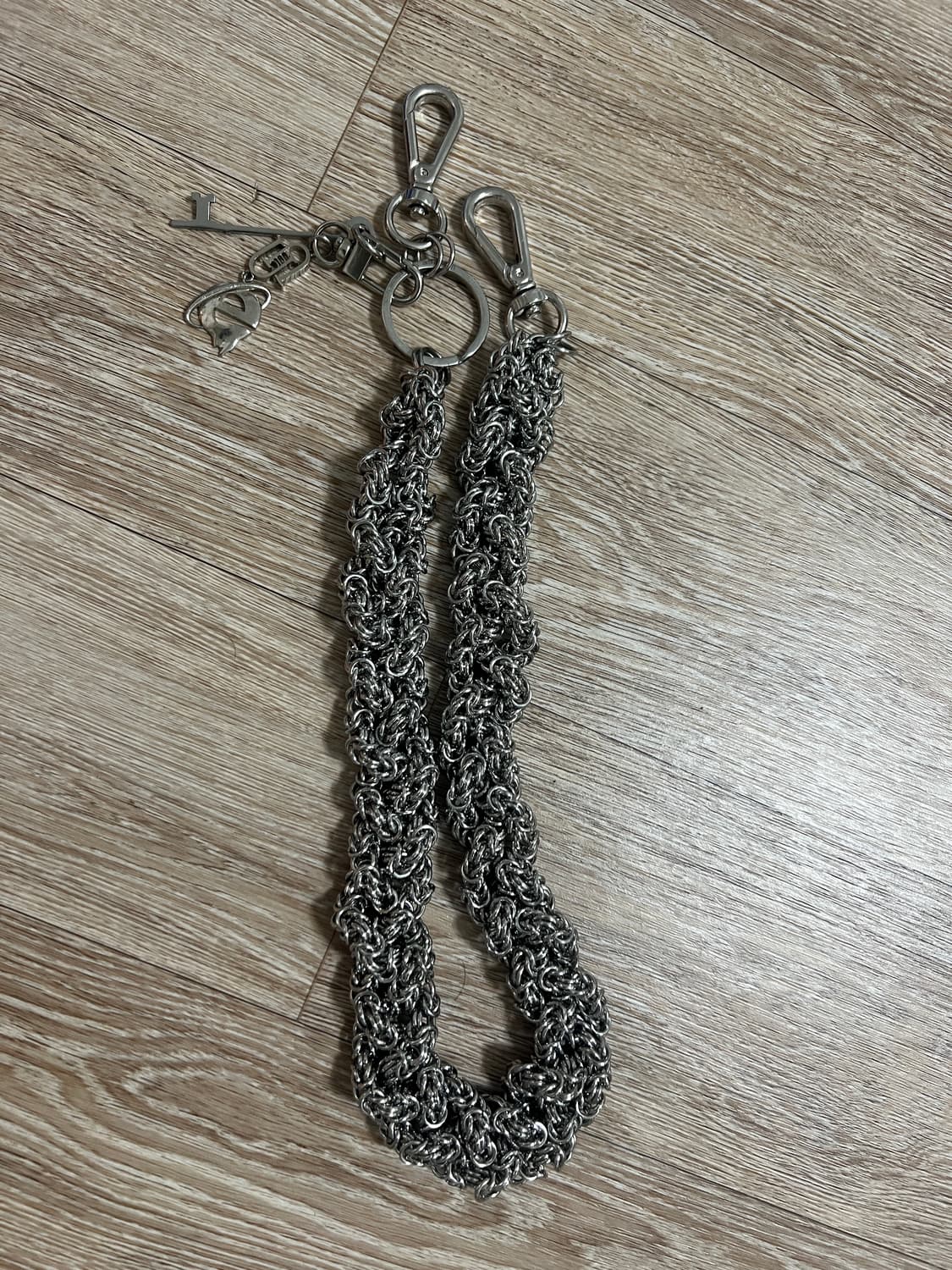 언더마이카 리키에너스 체인 상품이미지1