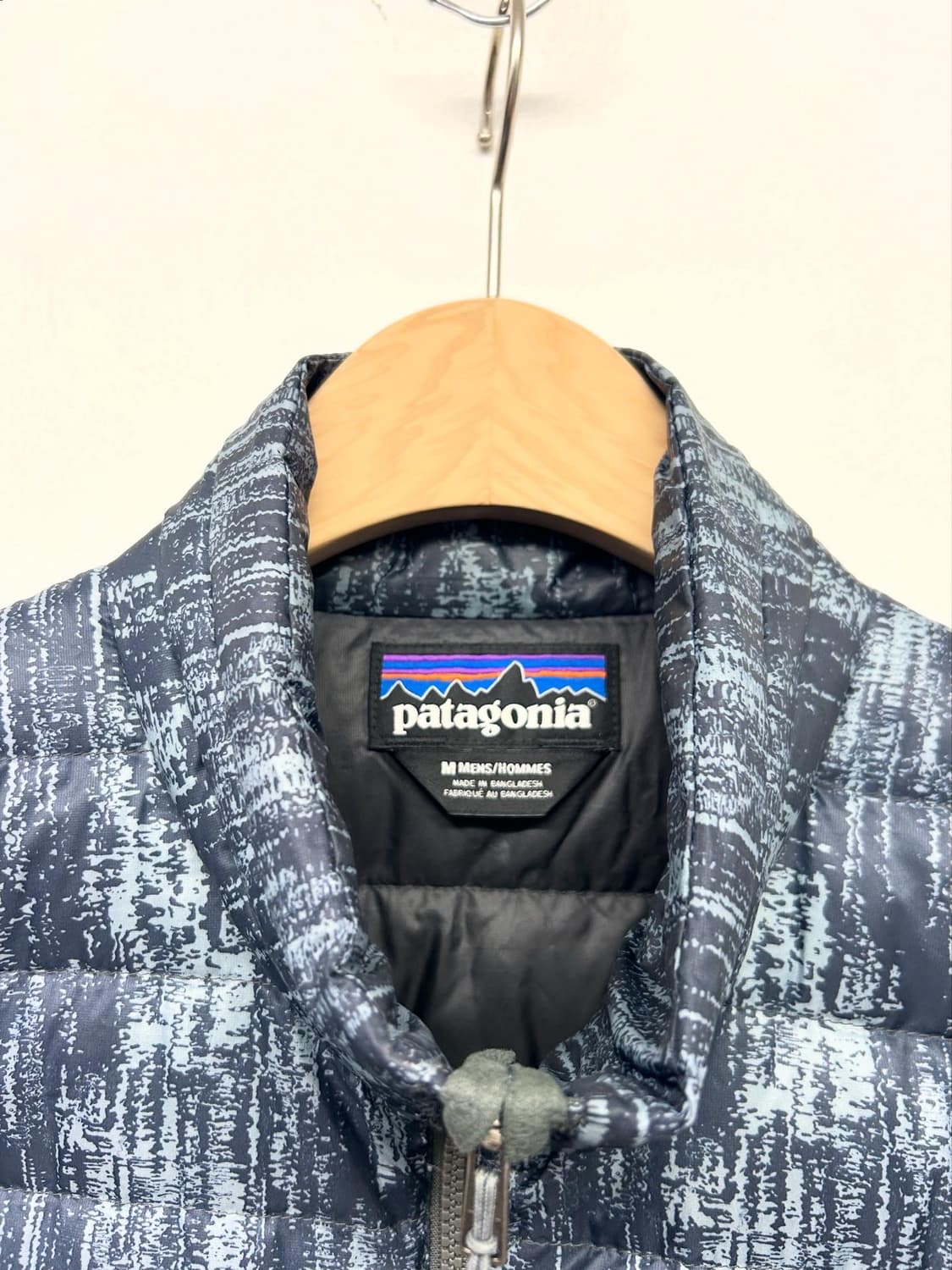 파타고니아 레어컬러 경량 다운 패딩자켓 상품이미지4