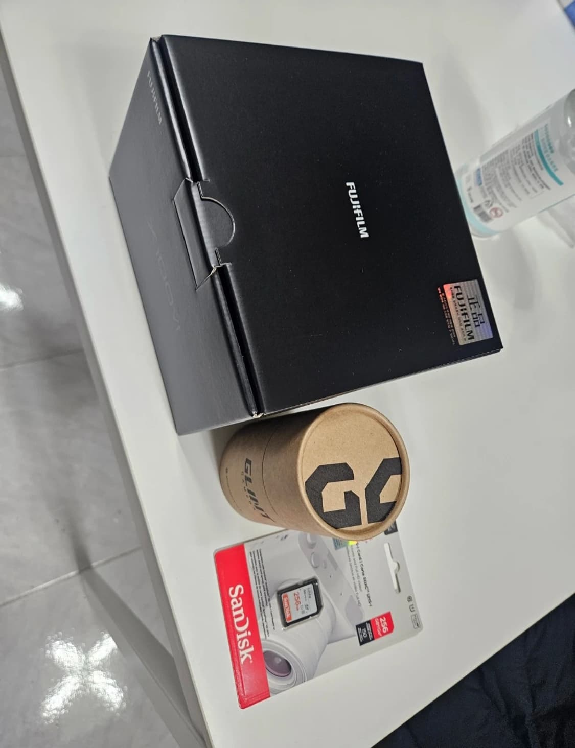 Fujifilm 후지필름 X100VI 미개봉 새제품 판매합니다. 상품이미지2