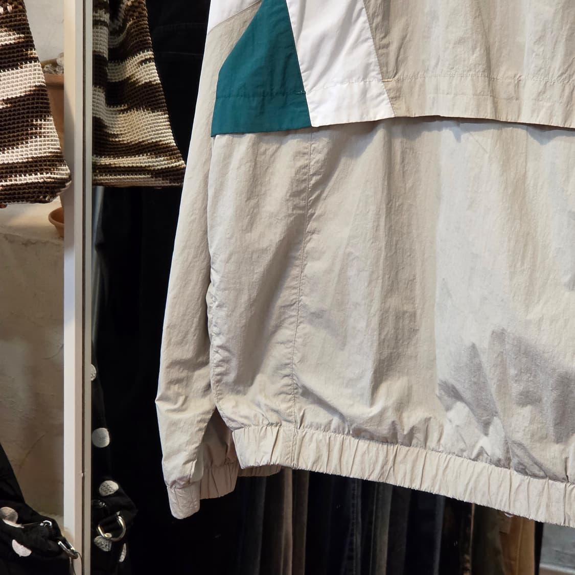 오닐 그레이 그린 배색 바람막이 상품이미지7