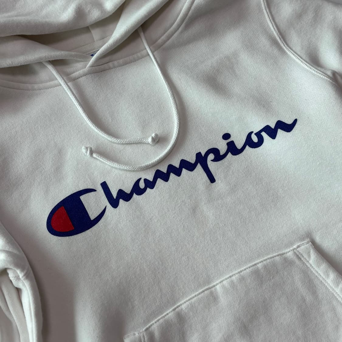 챔피언(Champion) 클래식 스크립트 로고 화이트 후드티 상품이미지2