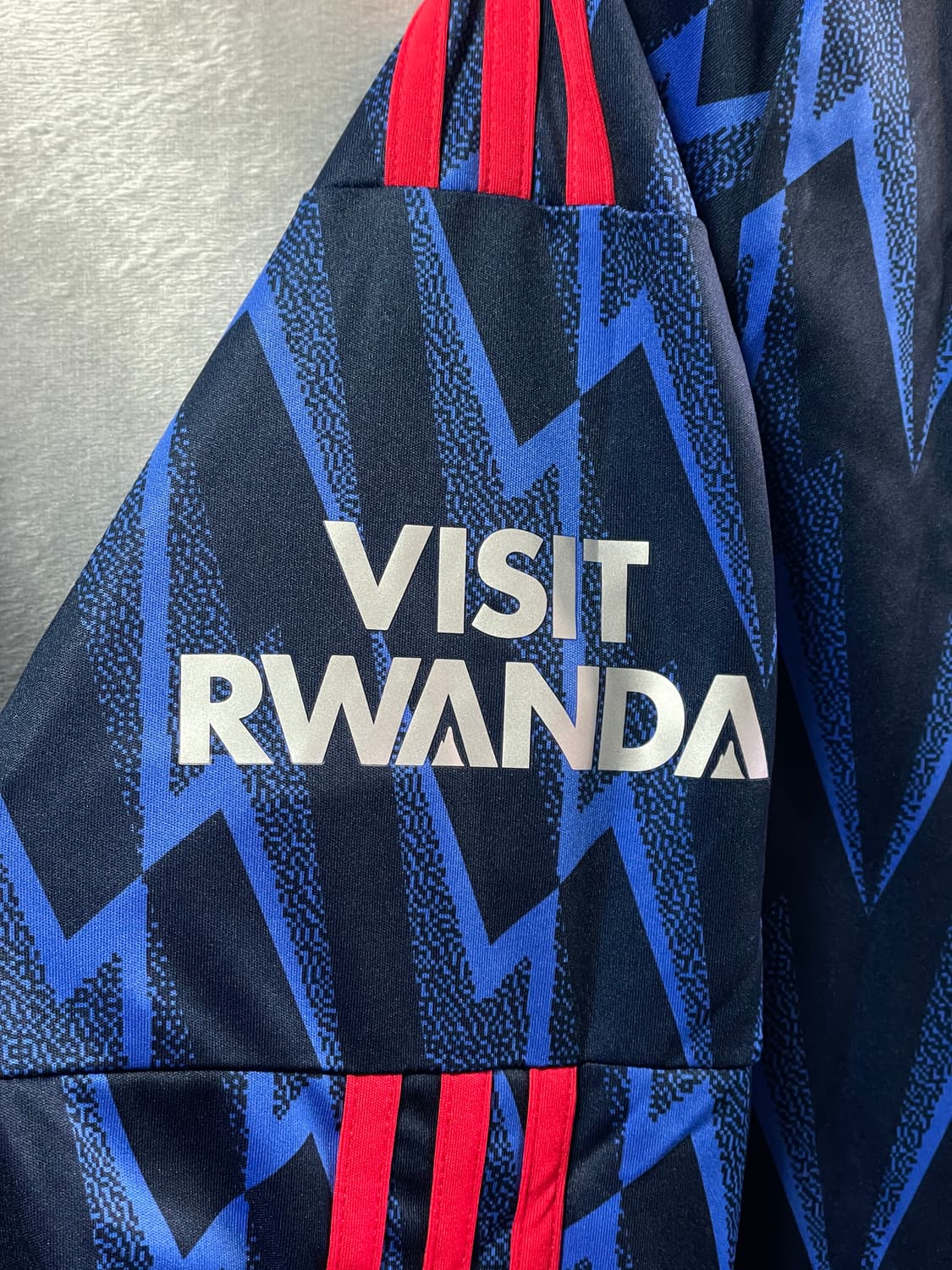 새제품) 2XL 아스날 25 26 어웨이 유니폼 긴팔 상품이미지6