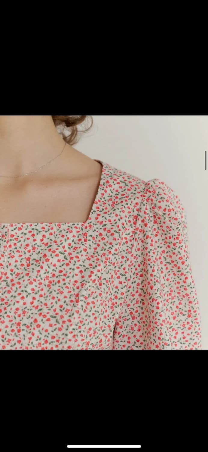 어몽 플로랄 스퀘어넥 블라우스 상품이미지4