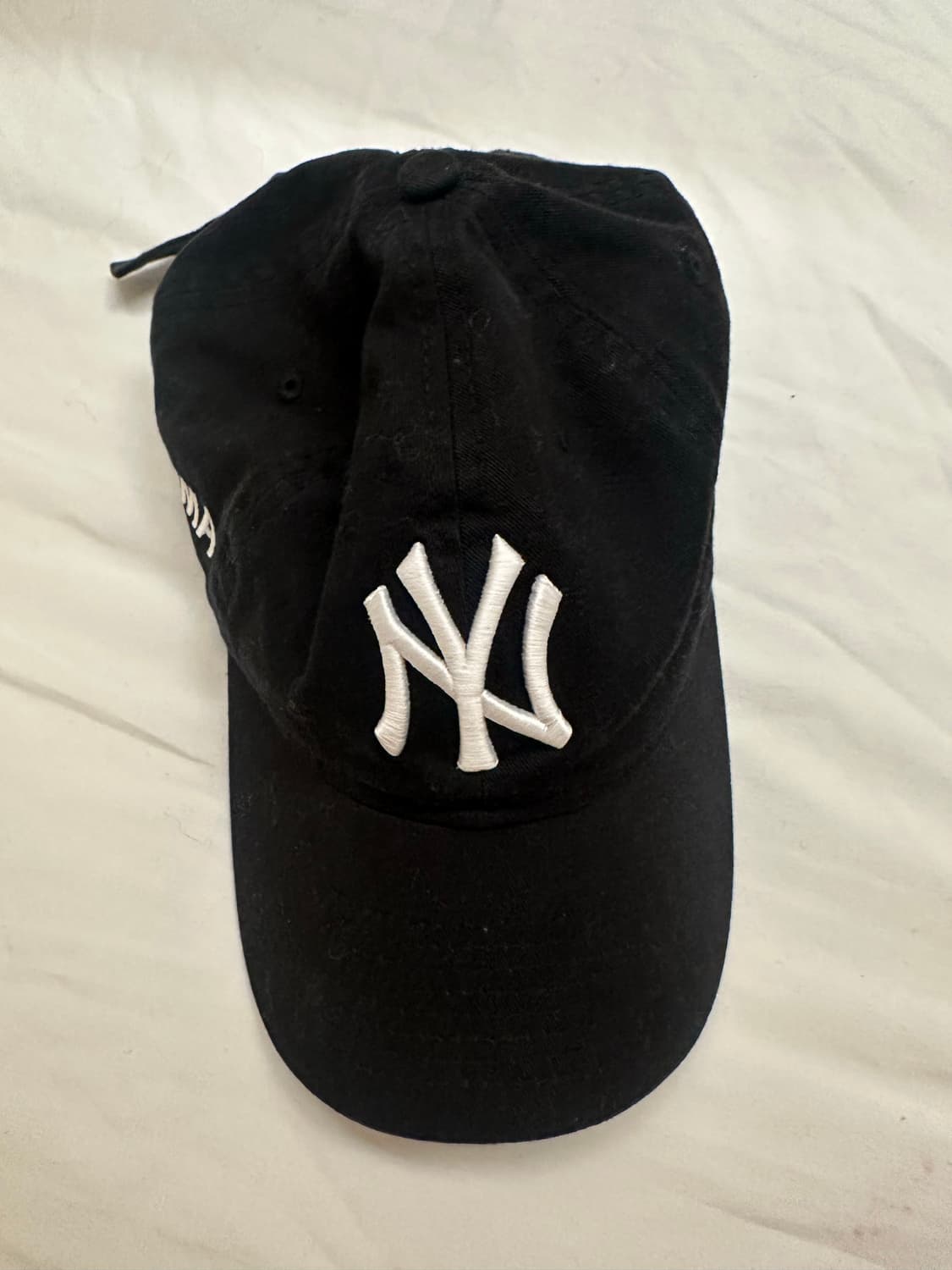 뉴에라 x Moma 볼캡 상품이미지3