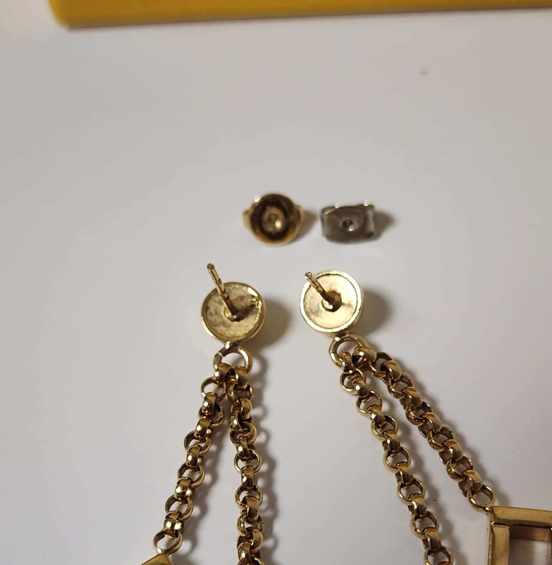 펜디 FF로고 체인 드롭 귀걸이  상품이미지6