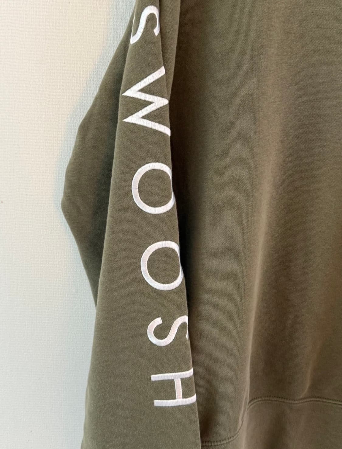 나이키 스우시 맨투맨 카키 상품이미지2