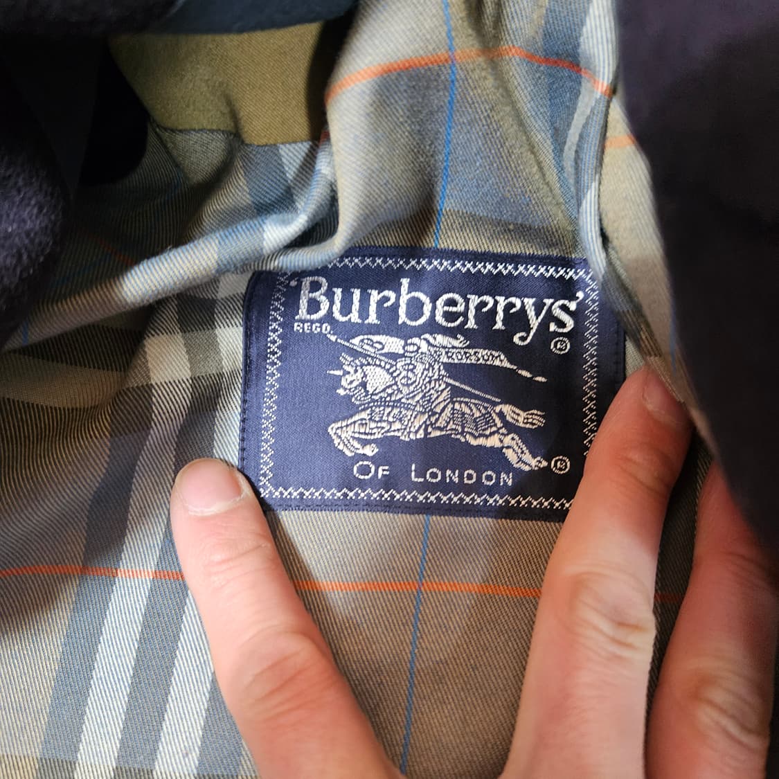 버버리(BURBERRYS) in London 내피탈착 루즈핏 트렌치코트 상품이미지8