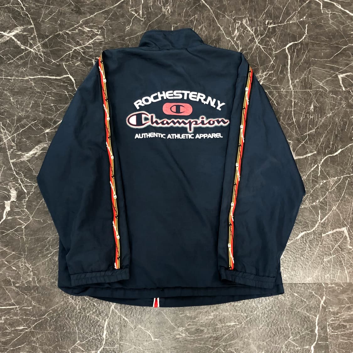 M 챔피온 백로고 사이드라인 바람막이 상품이미지1