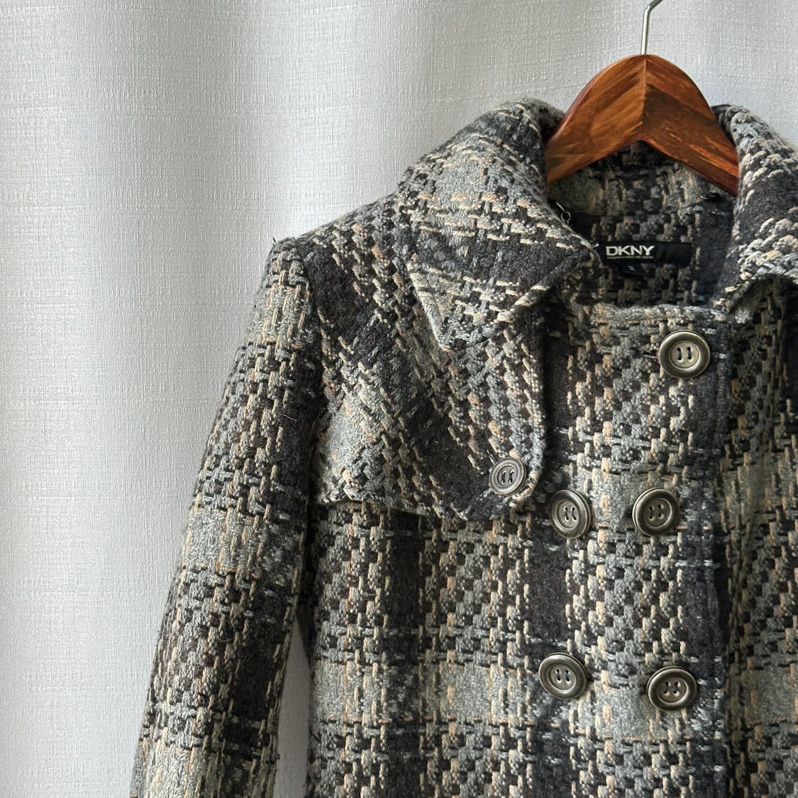 DKNY 더블 브레스티드 체크 트위드 코트 2사이즈 상품이미지2