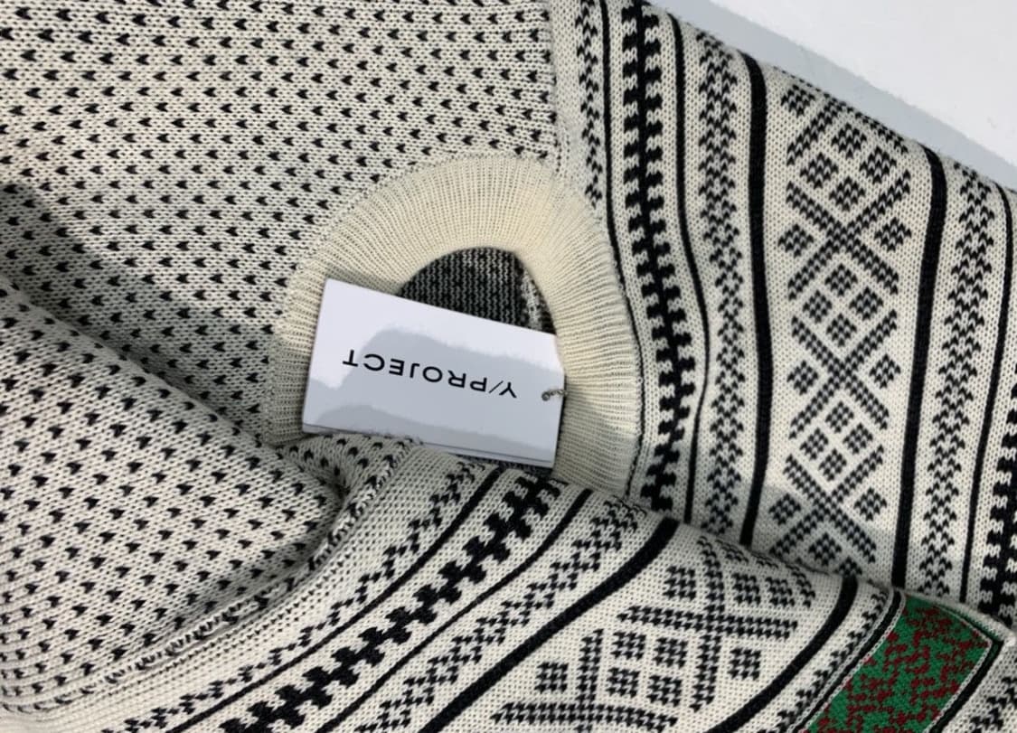 y project 숄더 로고 니트 상품이미지5