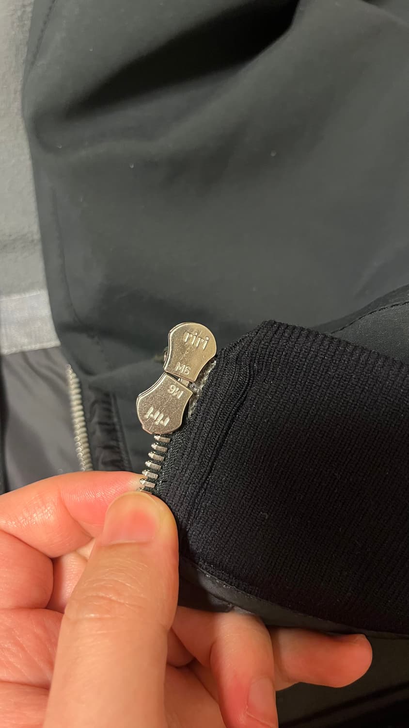 프라다 스포츠 고어텍스 자켓 52사이즈 상품이미지8