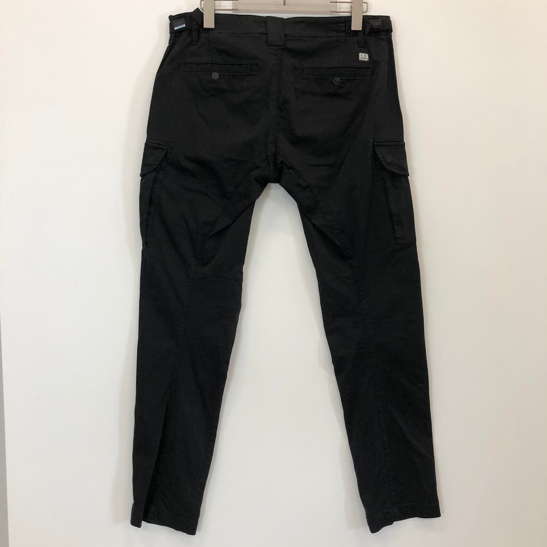 CP컴퍼니 ERGONOMIC FIT 렌즈 카고팬츠 46 상품이미지4