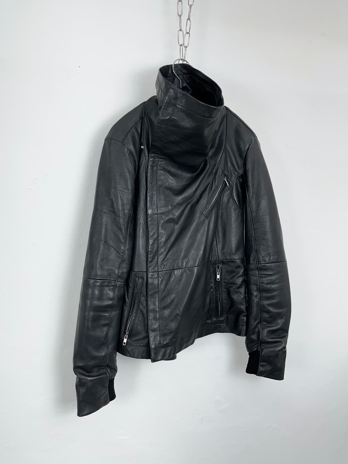 Asymmetric High-Neck Lambskin Leather Ja 상품이미지3