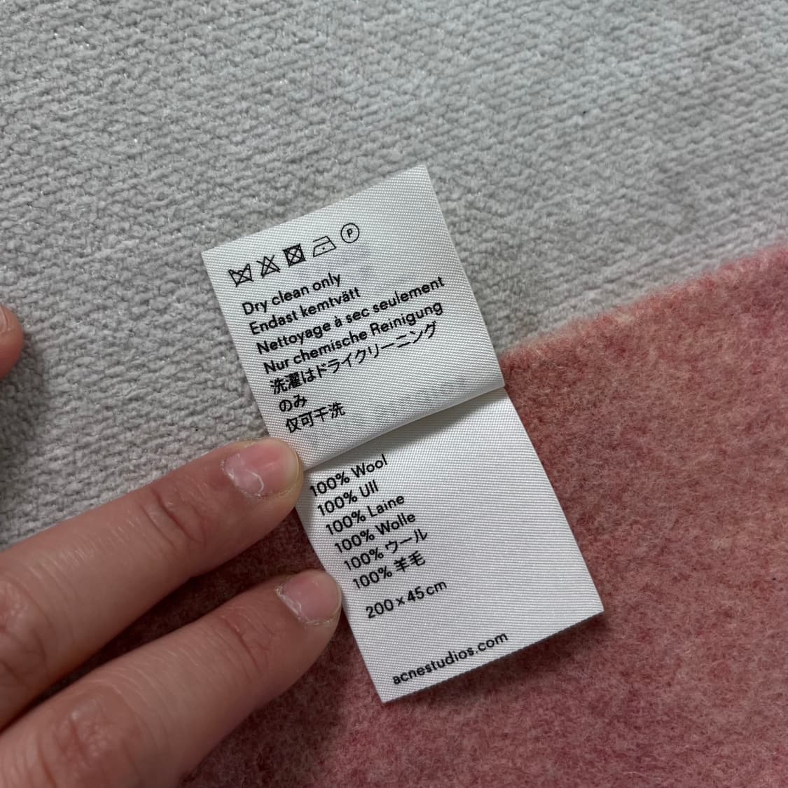 아크네스튜디오 울 핑크 머플러 상품이미지5