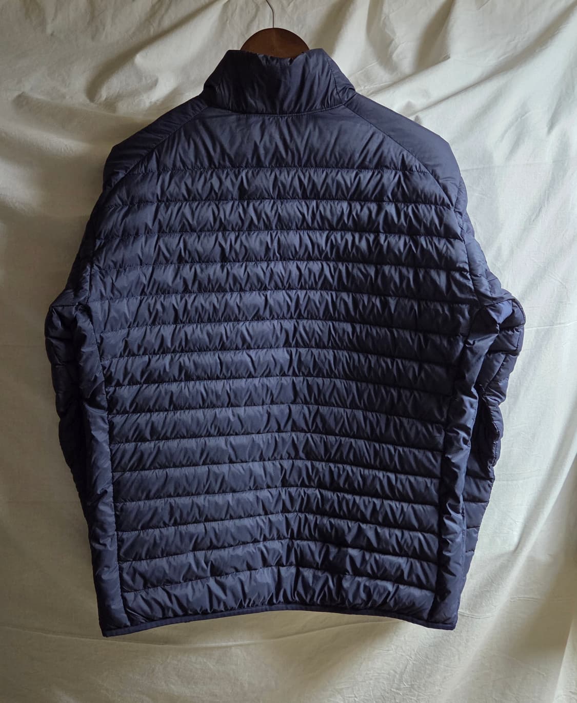 유니클로 라이트 다운 경량패딩 네이비 L 상품이미지5