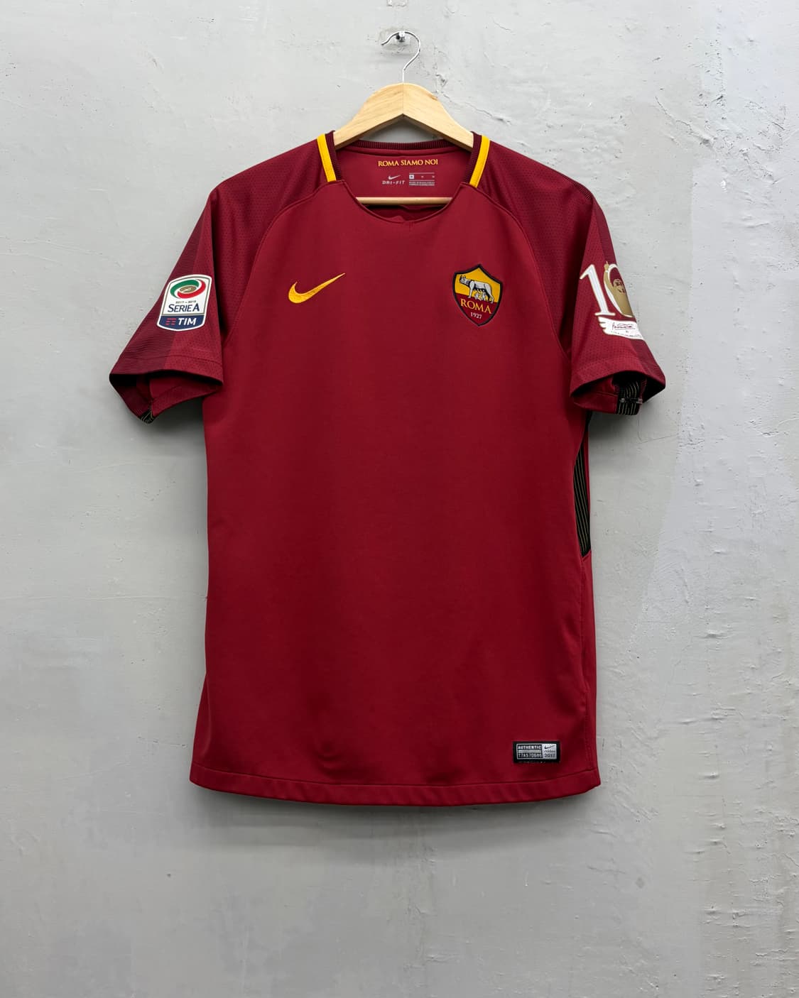 나이키 17-18 AS 로마 홈 은퇴경기킷 프란체스코 토티 상품이미지4
