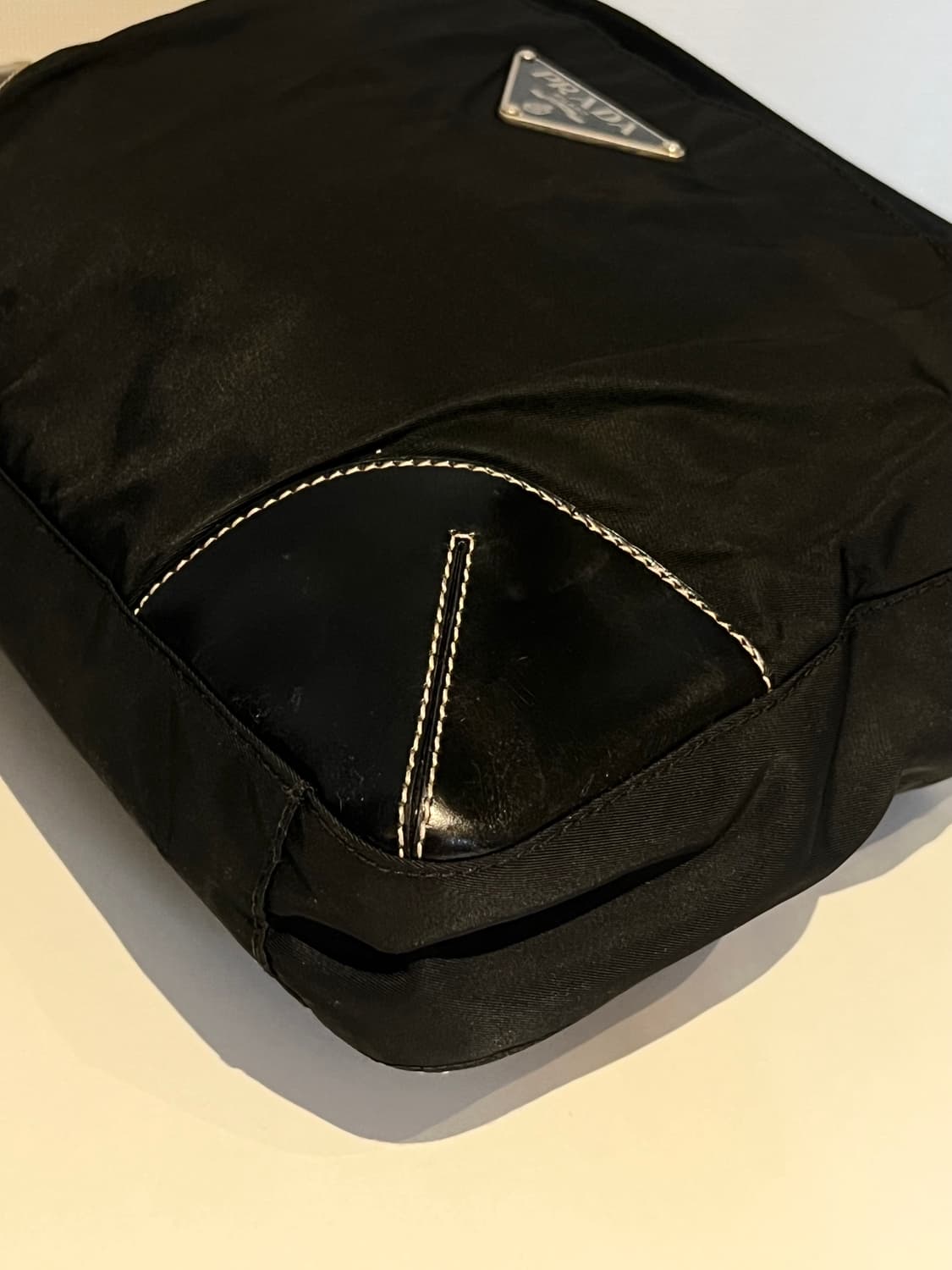 프라다 나일론 레더 스티치 숄더백 상품이미지7