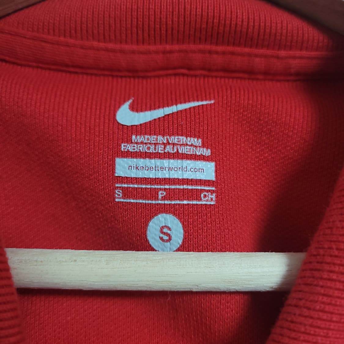 (S) NIKE 나이키 반팔 레드 카라 티셔츠 상품이미지3