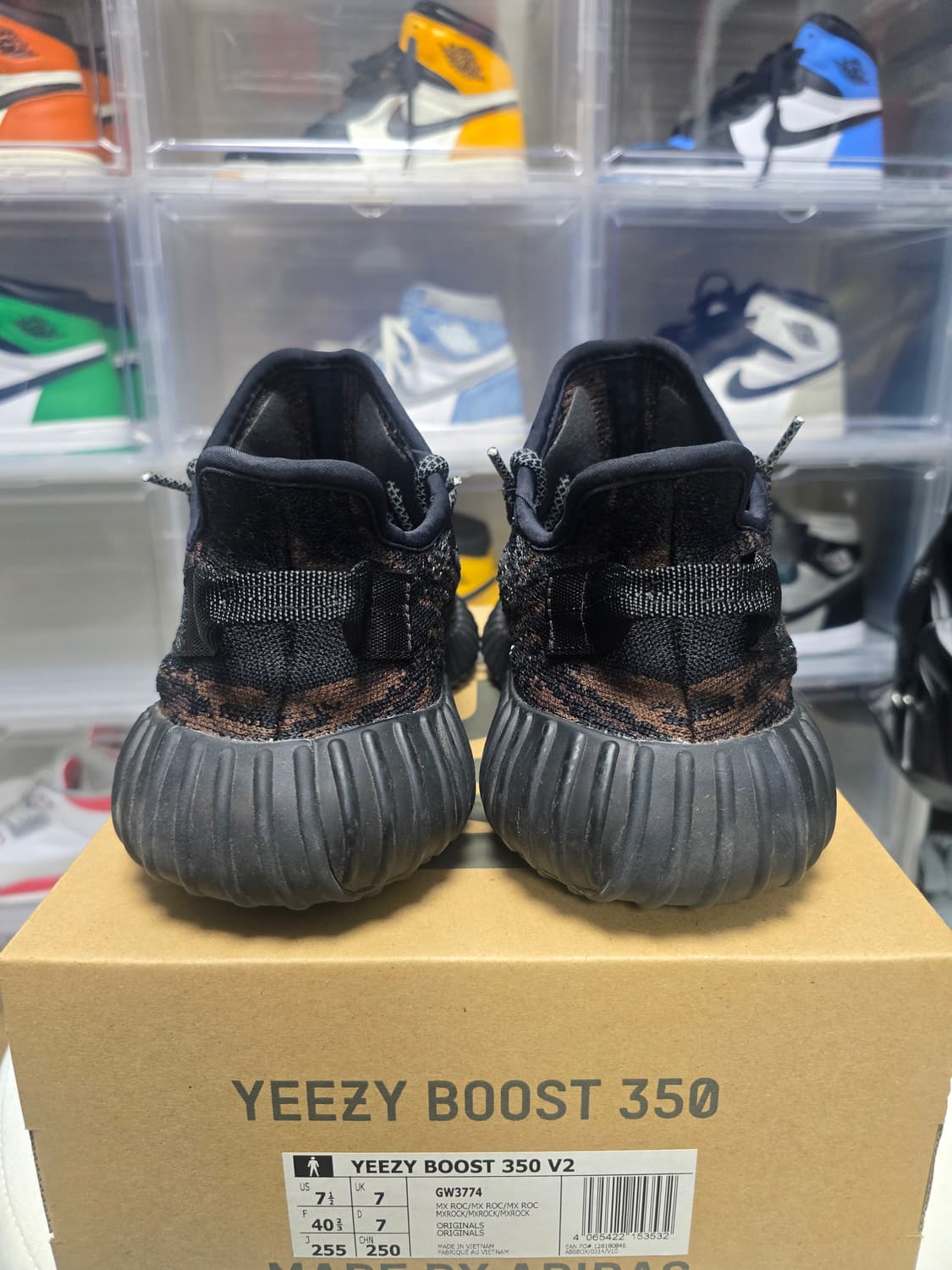 아디다스 이지부스트 350 V2 믹스 락 상품이미지2