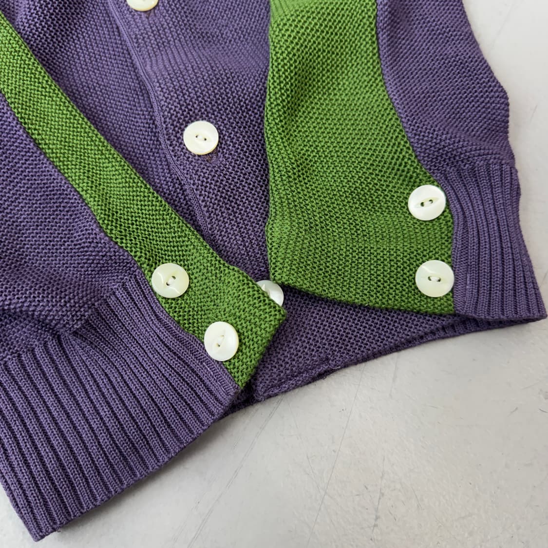 니들스 19SS 배색 펄 스티치 니트 가디건  상품이미지3