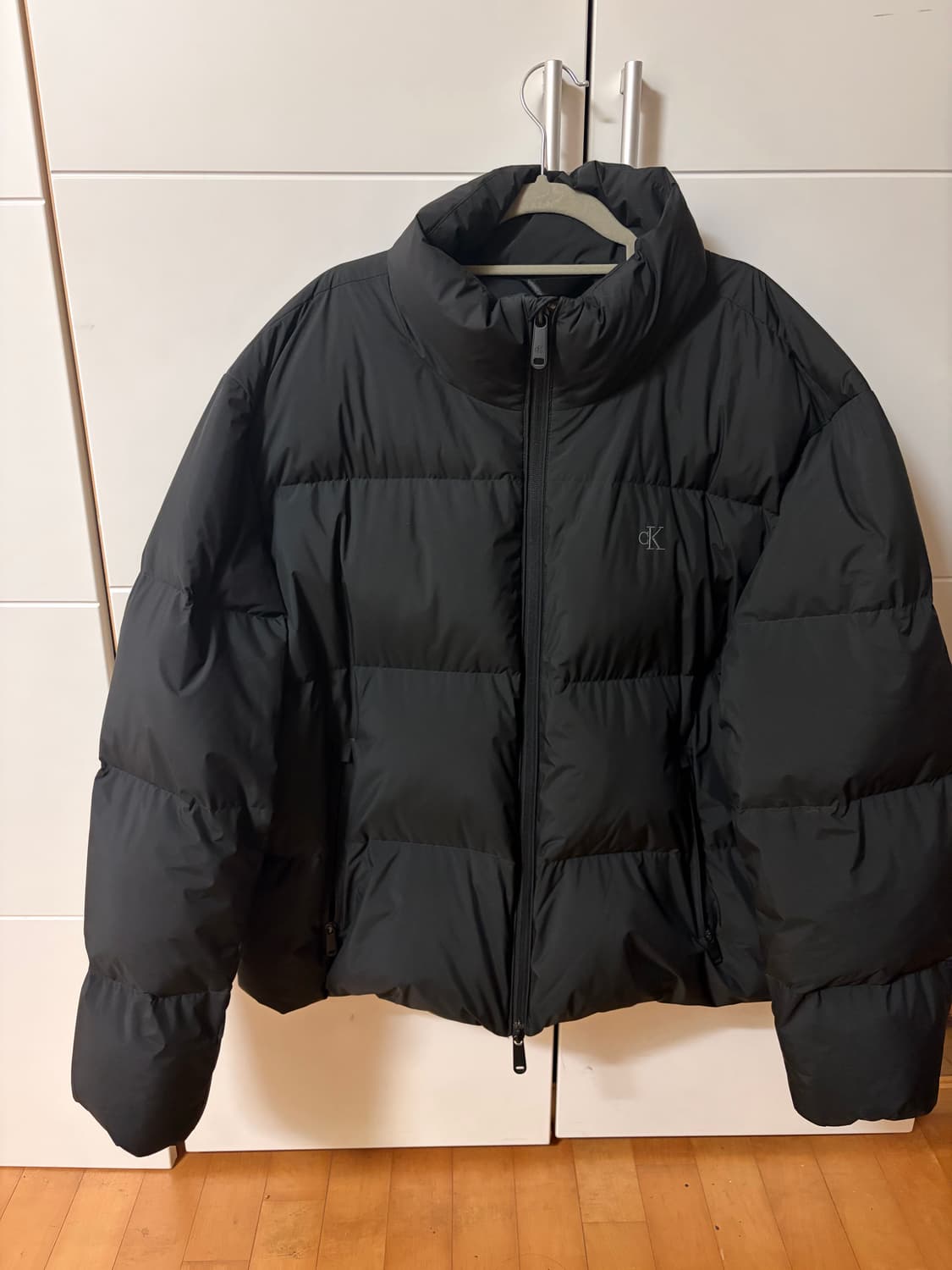 캘빈클라인 남성 릴랙스드 숏 다운 푸퍼 상품이미지1