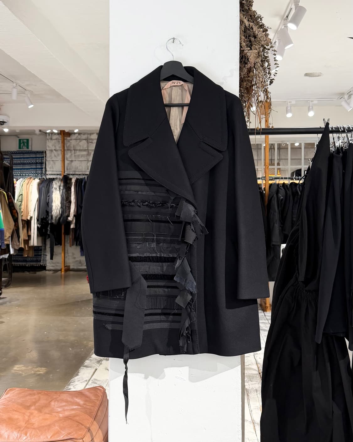 n21 블랙 리본 디테일 오버사이즈 코트 상품이미지1