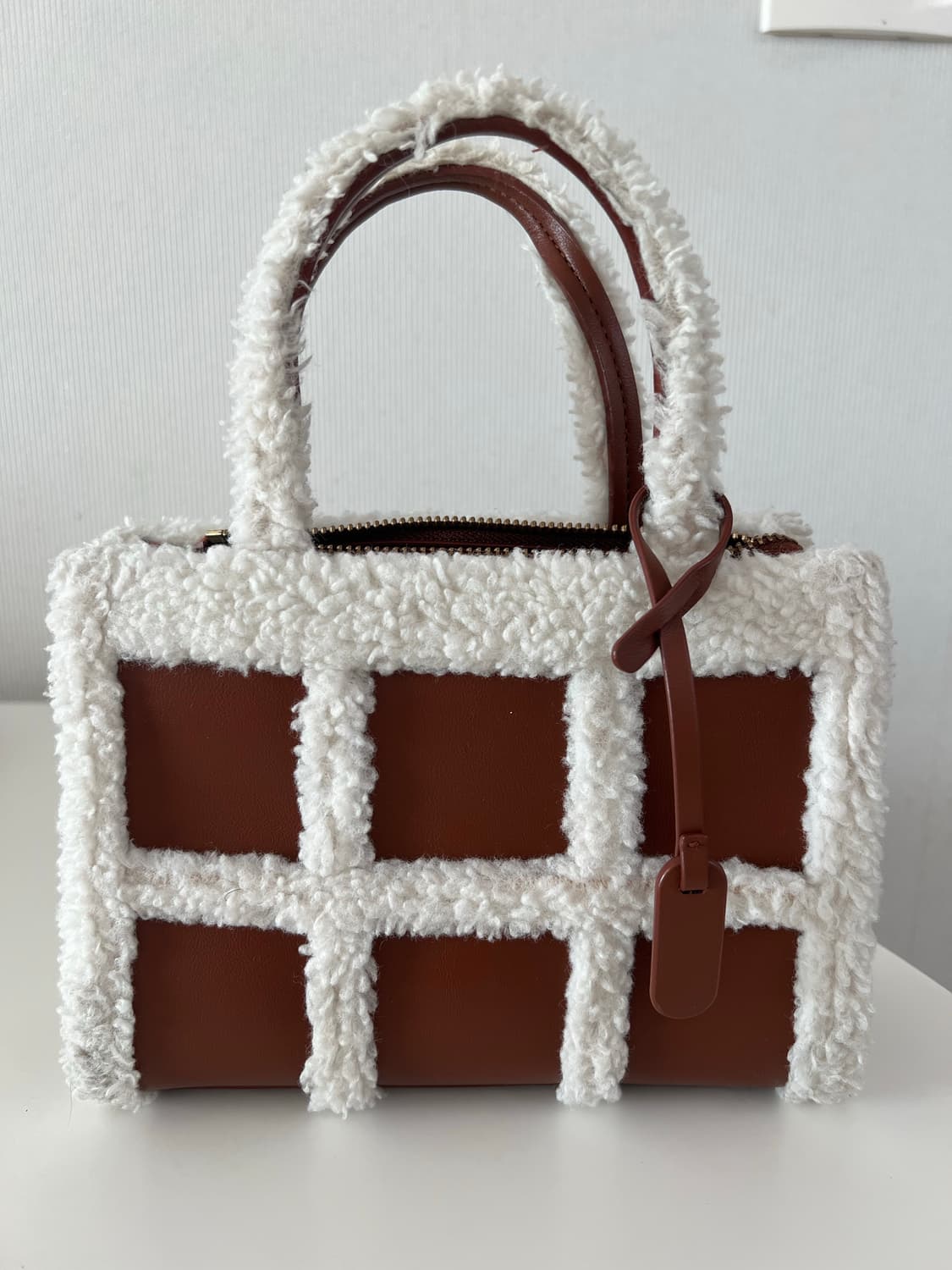 페드로 퍼 트리밍 미니백 상품이미지5