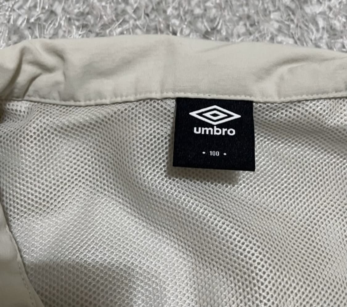 엄브로 반팔 아노락 윈드브레이커 105/XL 상품이미지4