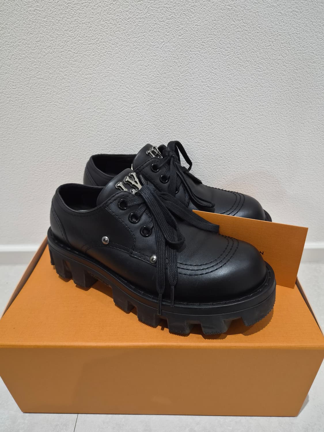 24 시즌 루이비통 체커더비 7.5 사이즈 상품이미지1