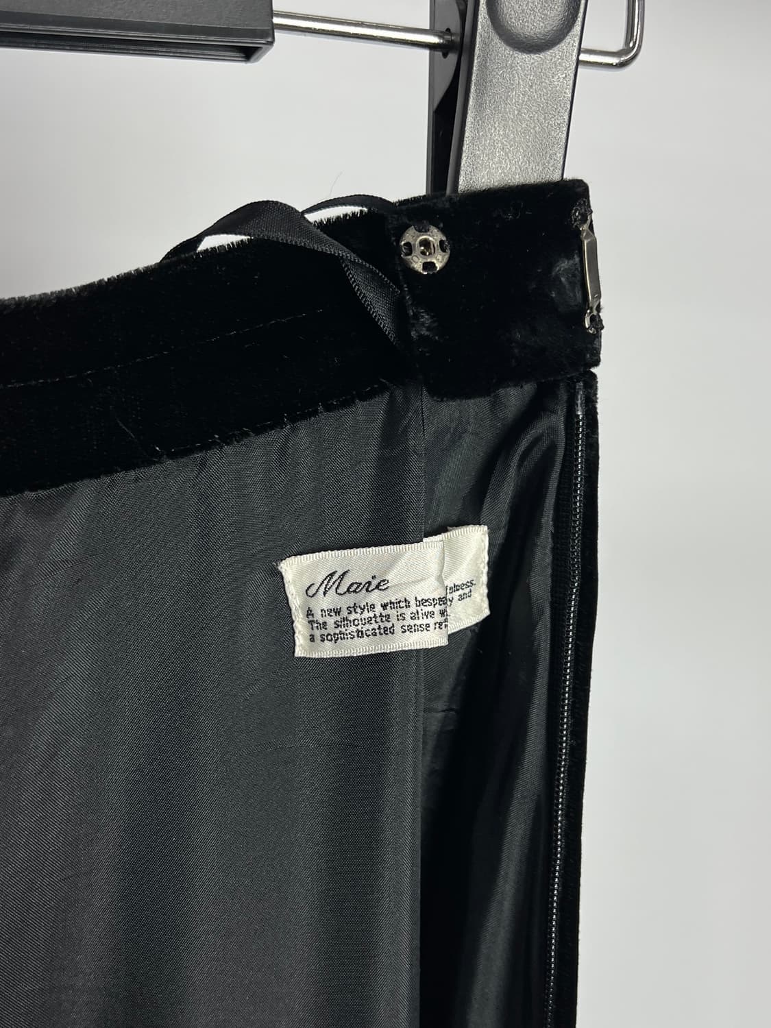 MAIE 벨벳 롱 스커트 상품이미지5