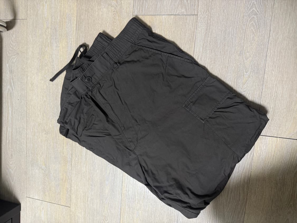 유니클로 와이드핏 카고팬츠 다크브라운 L 상품이미지3