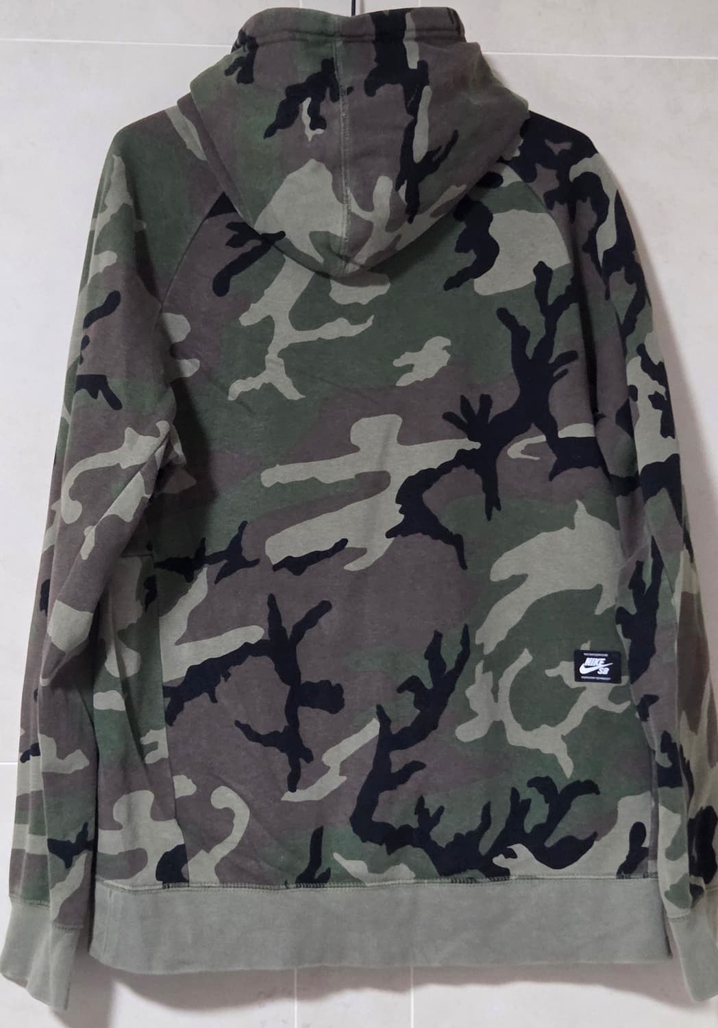 나이키 SB 카모 후디 100사이즈
택포 상품이미지2