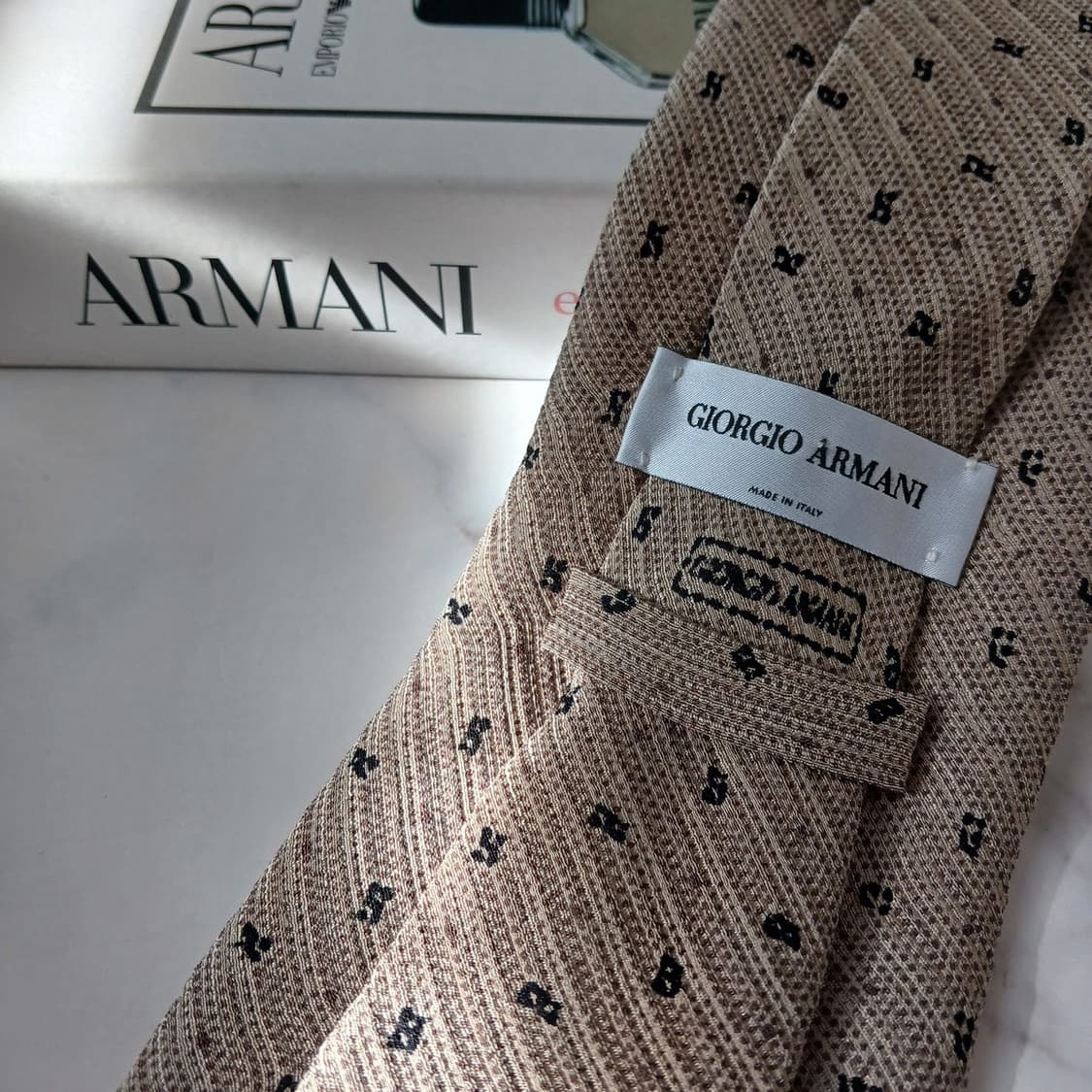 조르지오 아르마니 실크 텍스처 도트 넥타이 9.7cm A등급 A19060 상품이미지6