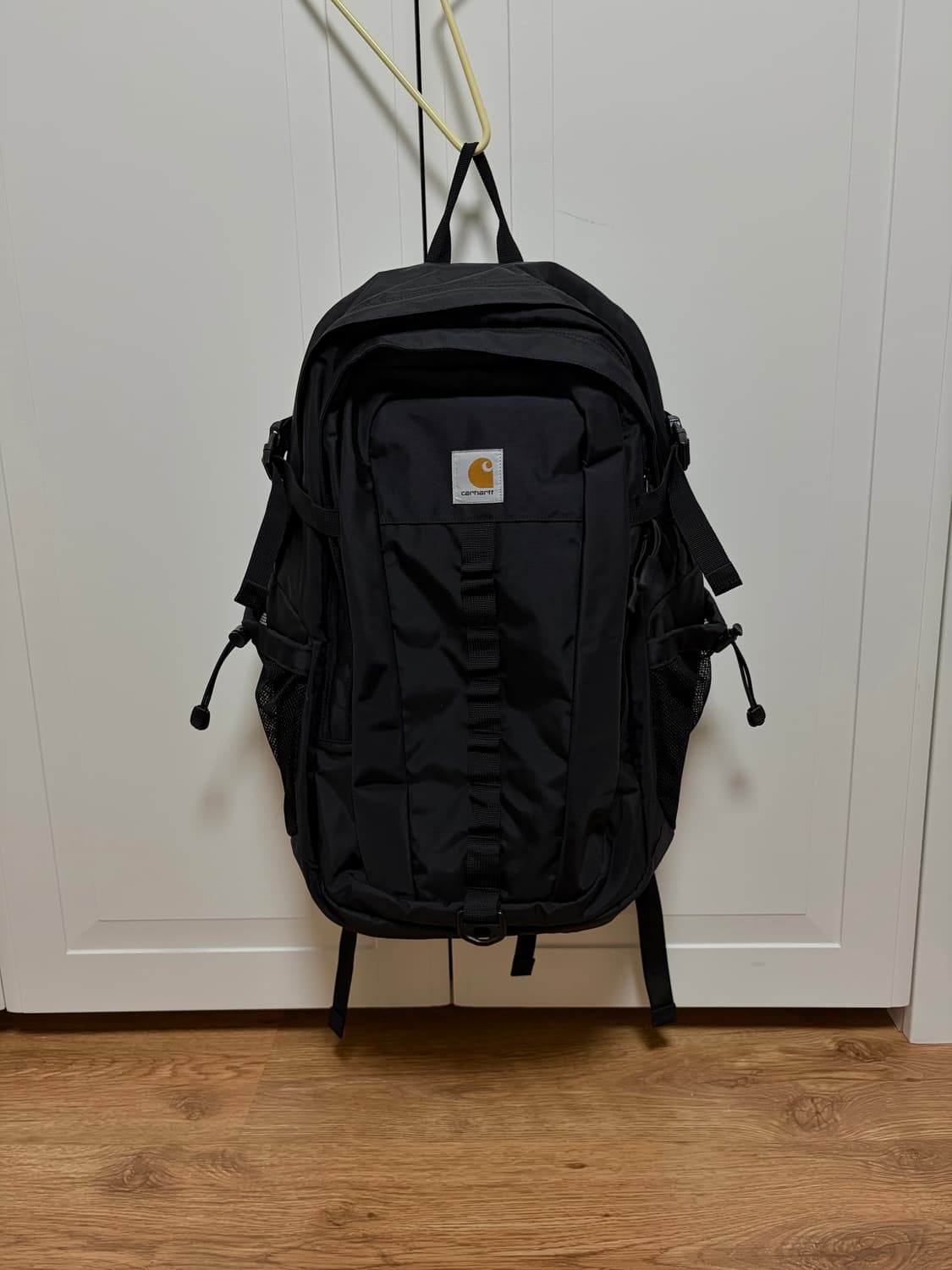 칼하트 WIP 클리프 백팩 상품이미지1