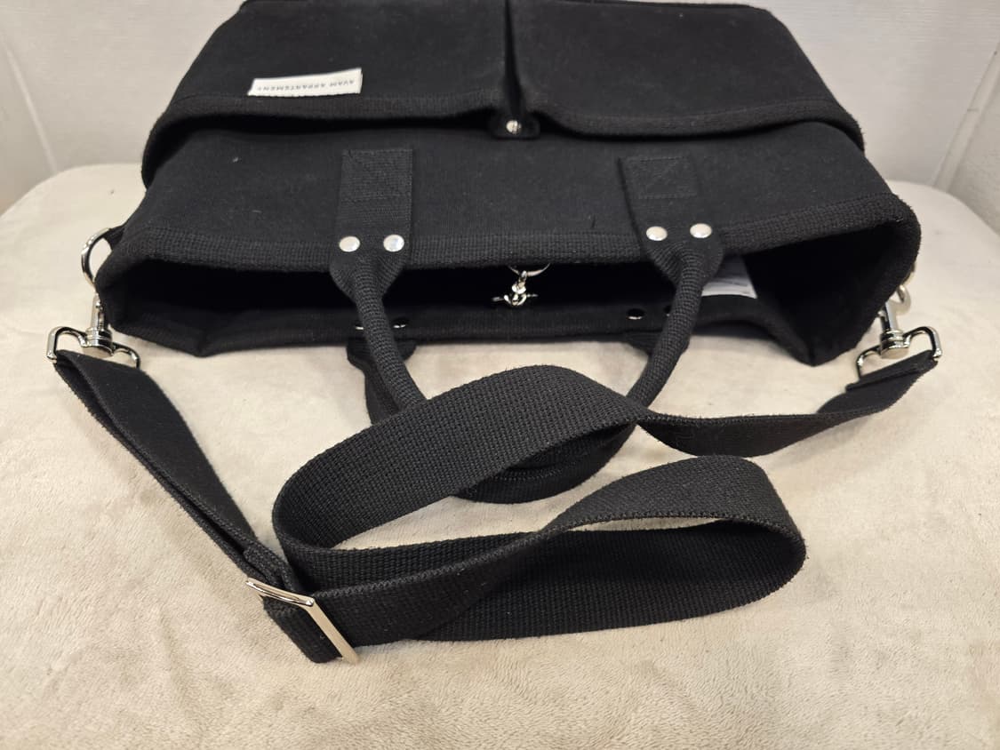 아밤 아파트멍 텀블러백 토트백 숄더백 M 블랙 상품이미지5