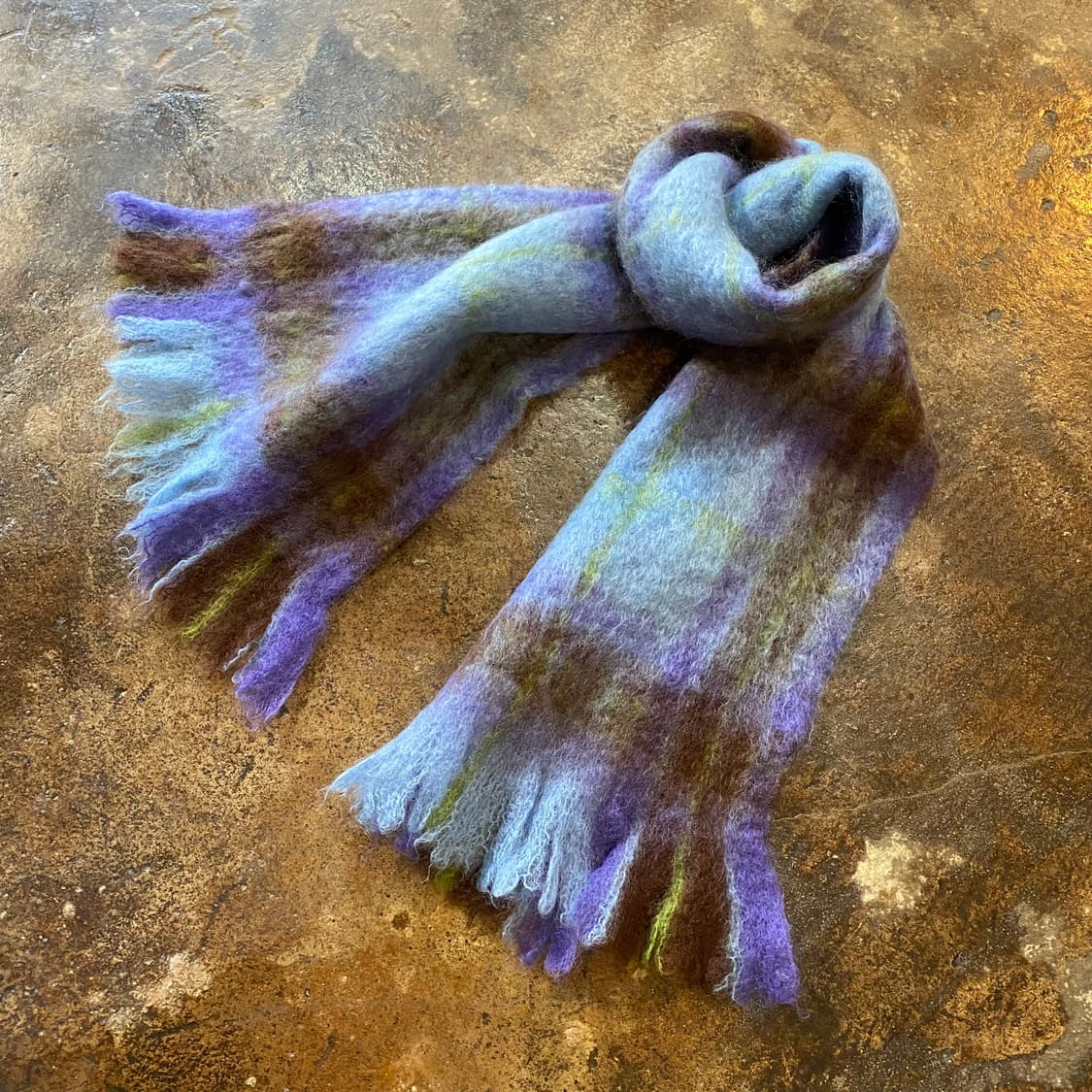 꼼데가르송 모헤어 체크 머플러 상품이미지1