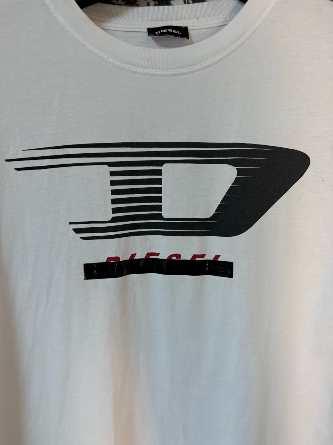 Diesel t-diego-b2 half t-shirt. 상품이미지2