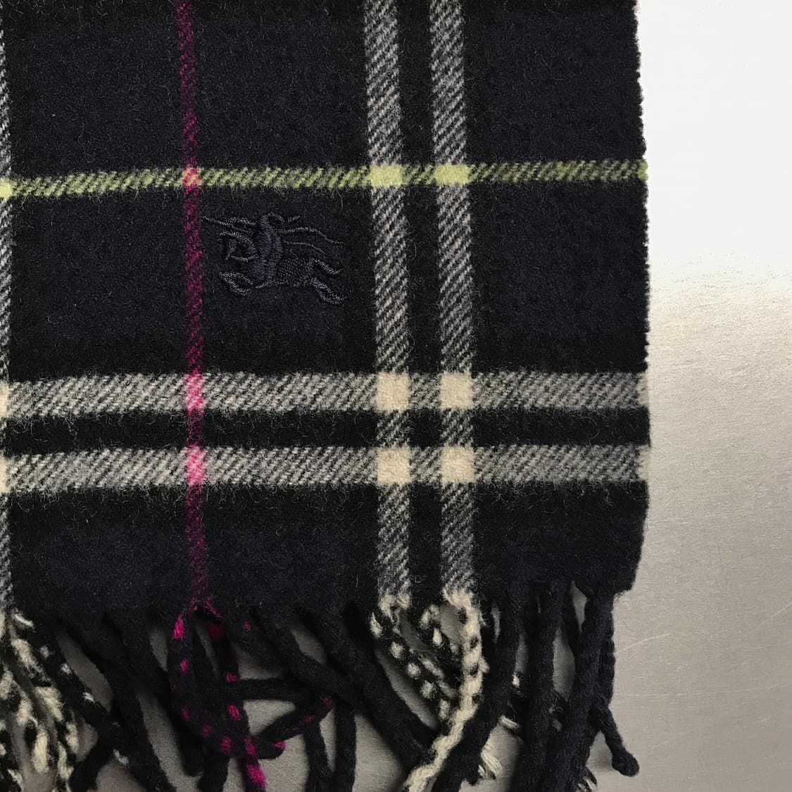 버버리 정품 램스울 머플러 네이비 상품이미지4