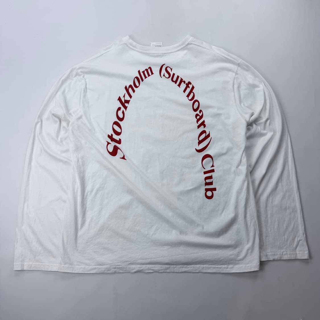 스톡홀름서프보드클럽 백 프린팅 롱 슬리브 상품이미지1