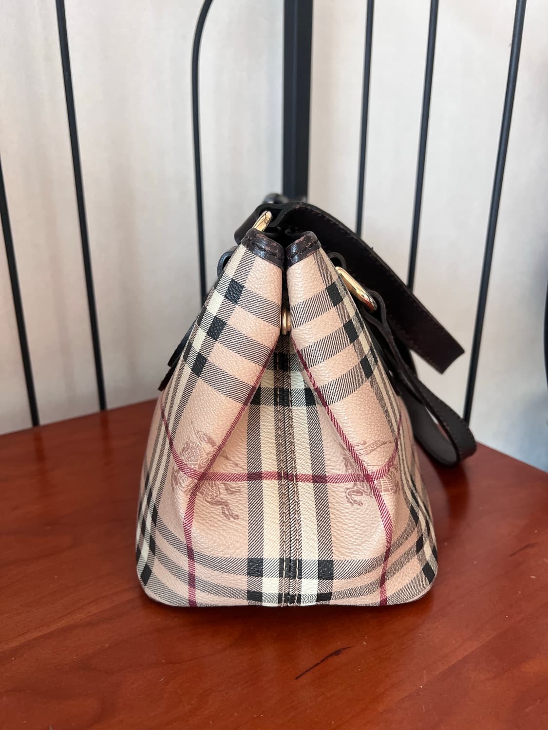 2000s Burberry 버버리 클래식 체크 레더 트리밍 토트백 상품이미지6