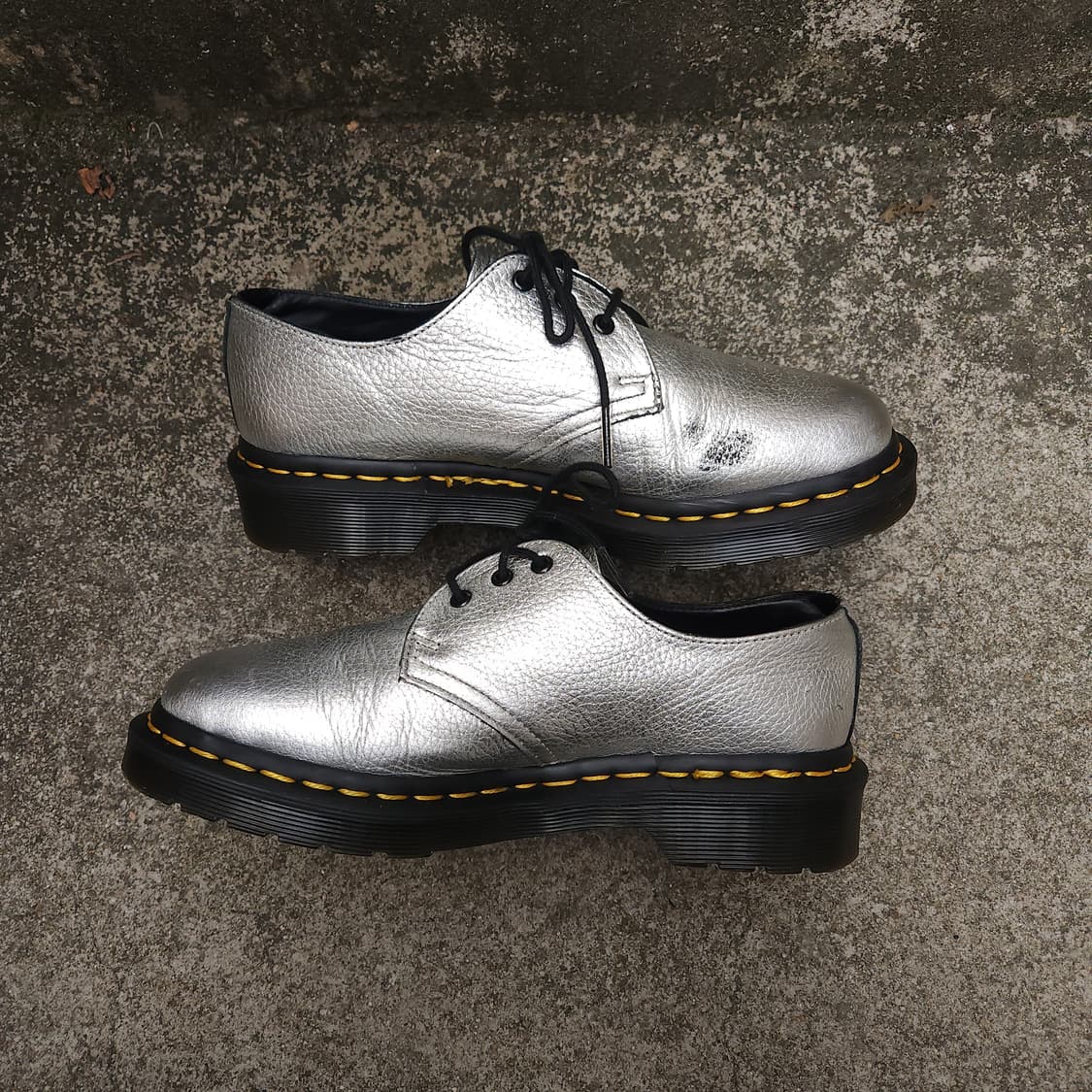 [4UK] 닥터마틴 1461 MET silver (230~235) 상품이미지4