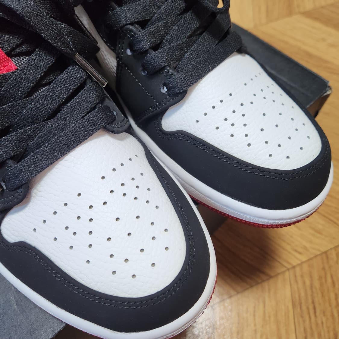 조던1 로우 블랙토팝니다. 상품이미지2